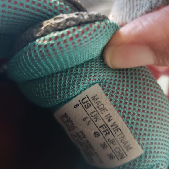 Adidas - Picture 5 of 5